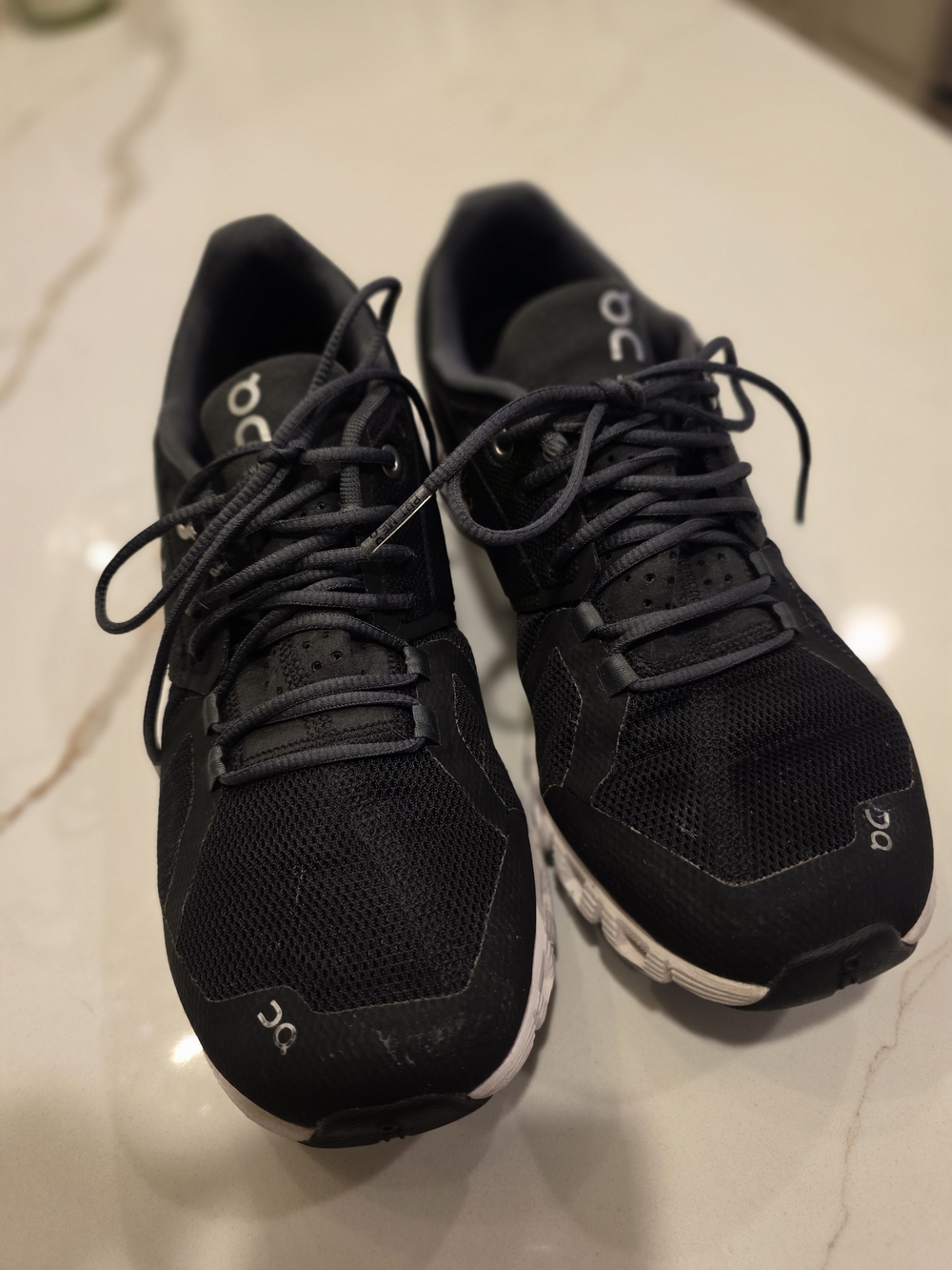 On Running Running WomenCloud Running Shoes - Black/White Size 9.5 - Picture 4 of 11